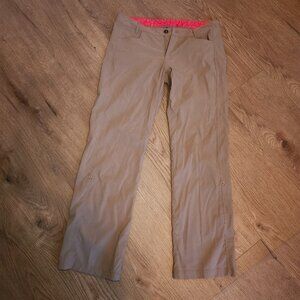 BNWOT Cloudveil Women’s Hiking Pants – Size Large, Cream, Water-Wicking